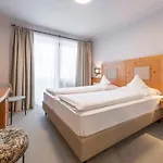 Jakob Hotel